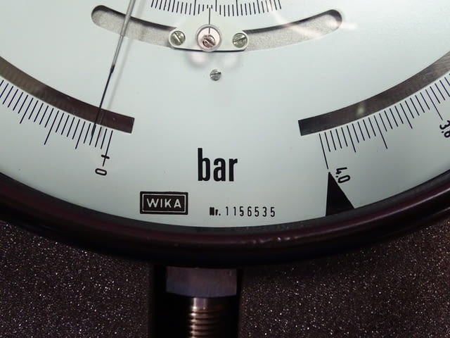 Образцов манометър WIKA 341.11.250 160 Bar, city of Plovdiv | Industrial Equipment - снимка 6