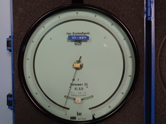 Образцов манометър WIKA 341.11.250 4 Bar, city of Plovdiv | Industrial Equipment - снимка 4