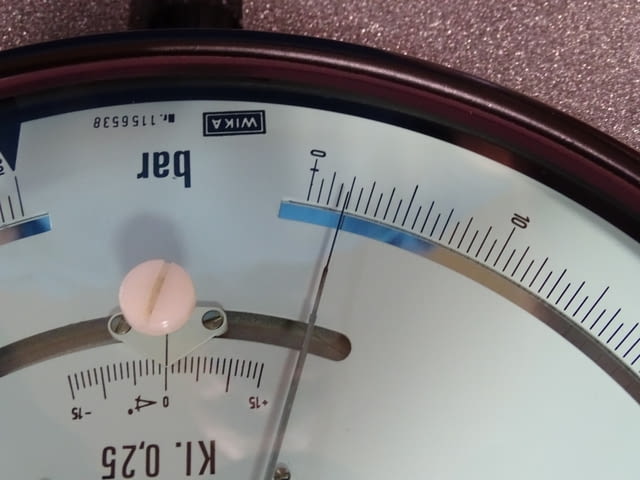 Образцов манометър WIKA 341.11.250 4 Bar, city of Plovdiv | Industrial Equipment - снимка 7