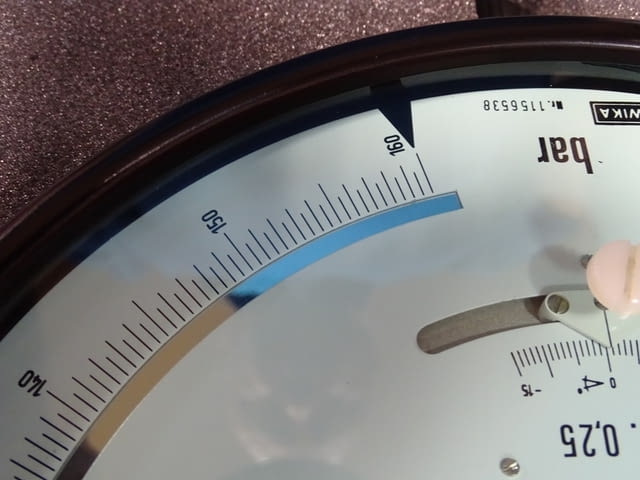 Образцов манометър WIKA 341.11.250 4 Bar, city of Plovdiv | Industrial Equipment - снимка 8