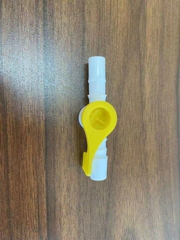 Кранче за уро катетър и уринаторна торба за източване на урината при нужда - снимка 1