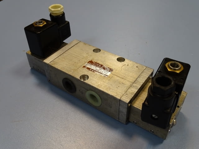 Пневматичен разпределител хидравлика тип 5/2 РПП 12Е75Т, city of Plovdiv | Machinery - снимка 1