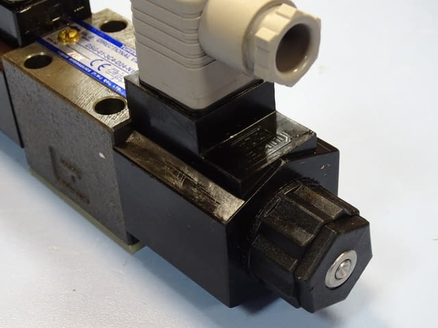 Хидравличен разпределител YUKEN DSG-01-3C4-D24-N1-50, city of Plovdiv | Machinery - снимка 5