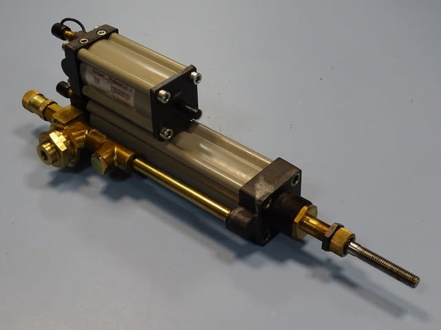 Пневмохидравличен актуатор Hunger Pneumatik - city of Plovdiv | Machinery - снимка 1