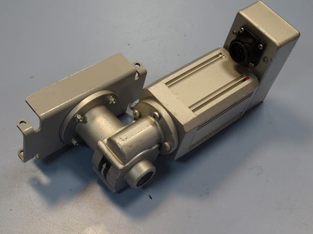 Мотор редуктор WEG UECS 303 T/551 24 VDC - city of Plovdiv | Machinery - снимка 3