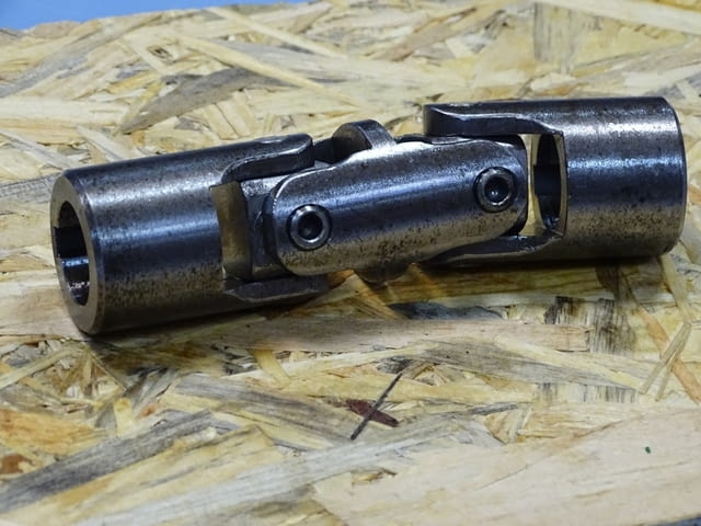 Кардан машинен L 122, Ф32 - city of Plovdiv | Industrial Equipment - снимка 1