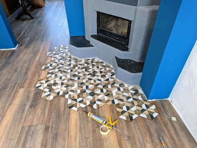 Магазин за паркети и тапети - град Бургас | Паркети / Настилки - снимка 1