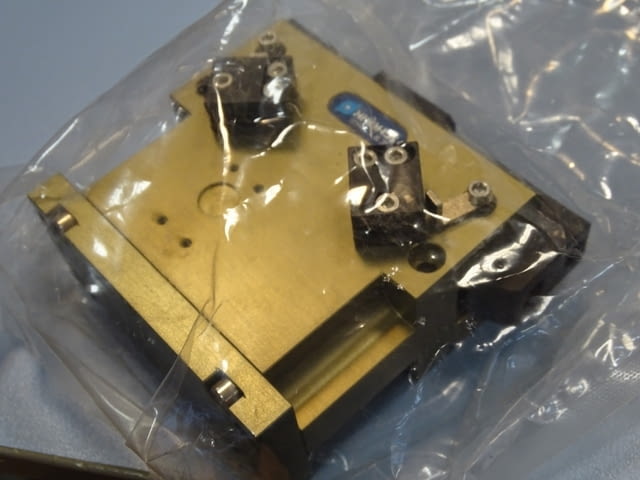 Пневматичен фиксатор Schunk PWG90-B pneumatic angle cripper art 302633 - снимка 5