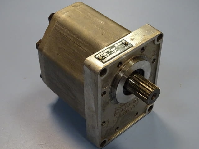 Хидравлична помпа Jihostroj UN40A Hydraulic Pump, град Пловдив | Промишлено Оборудване - снимка 11