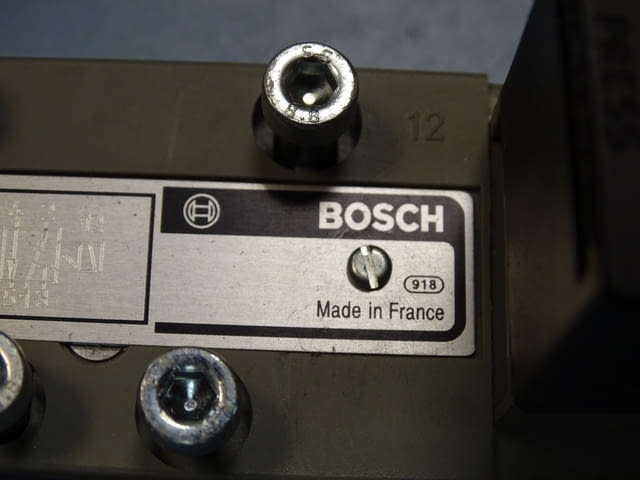 Пневматичен разпределител BOSCH 0820024502 24V DC double solenoid valve - снимка 3