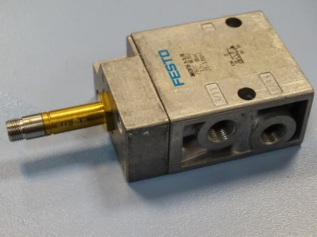 Пневматичен разпределител FESTO MOFH-3-1/8, FESTO MEH 3/2-1/8-P-B - снимка 5