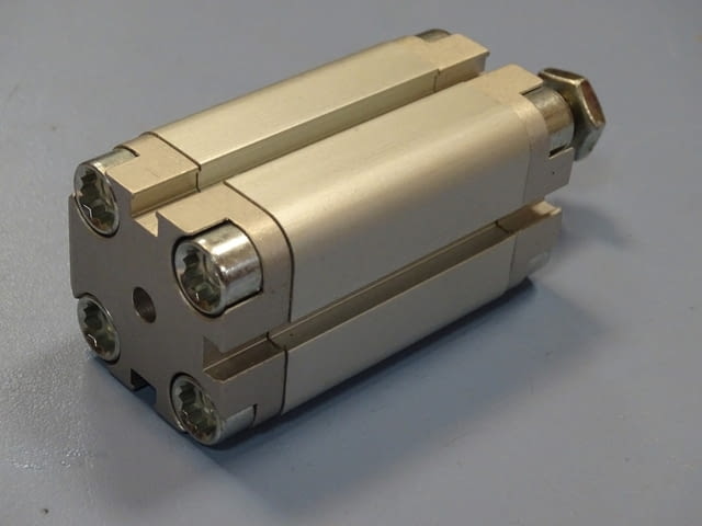 Пневматичен цилиндър Festo ADVU-25-40, ADVU-16-15, град Пловдив | Промишлено Оборудване - снимка 3