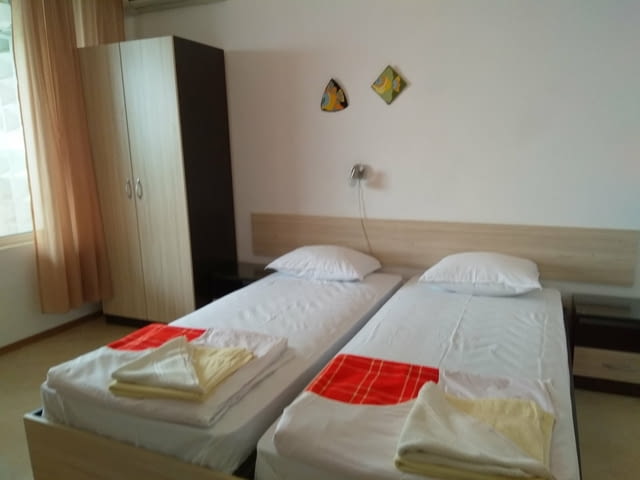 Къща в прегръдката на морето - Поморие Pomorie, Internet, Air Conditioning, Cable TV - city of Pomoriе | Seaside Holidays - снимка 4