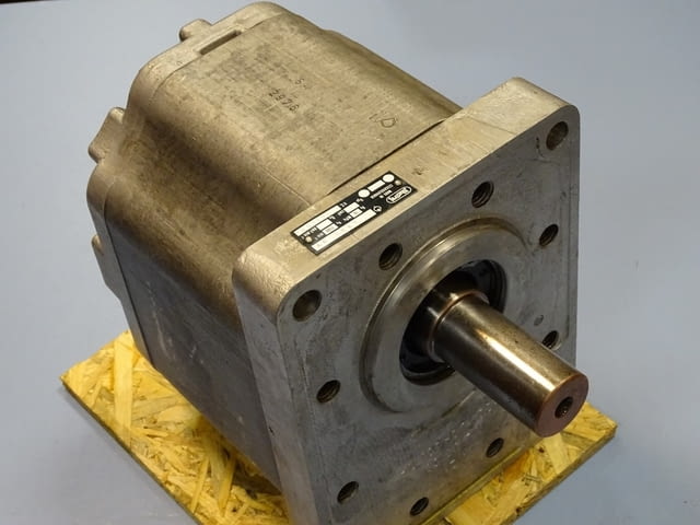 Хидравлична помпа Jihostroi U80A Engineering, Retails - city of Plovdiv | Industrial Equipment - снимка 3