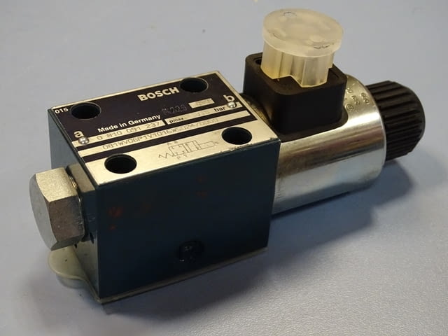 Хидравличен разпределител BOSCH 0810 091, 315 bar, 24V DC, град Пловдив | Промишлено Оборудване - снимка 2