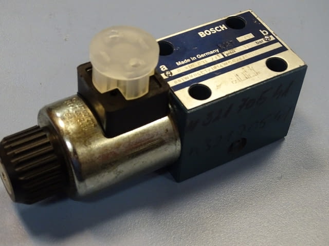 Хидравличен разпределител BOSCH 0810 091, 315 bar, 24V DC, град Пловдив | Промишлено Оборудване - снимка 10