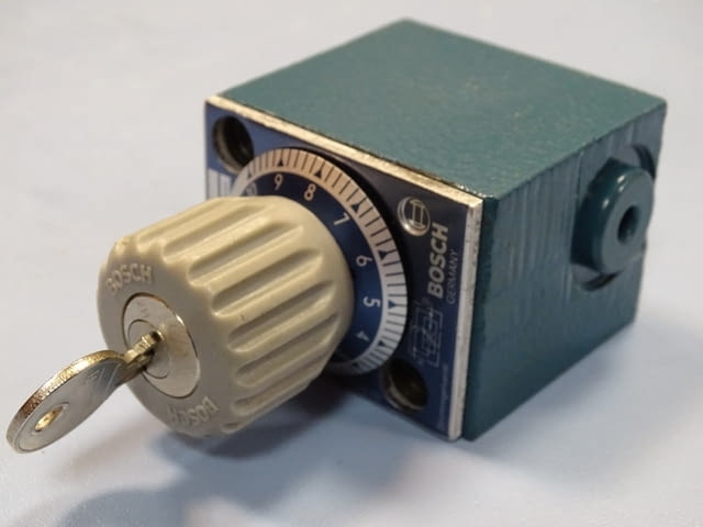 Хидравличен клапан BOSCH 0811332 pressure regulation valve, град Пловдив | Промишлено Оборудване - снимка 3
