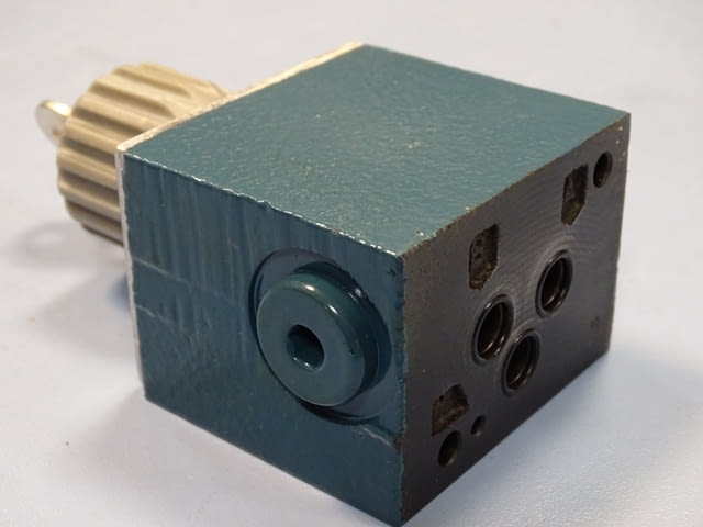 Хидравличен клапан BOSCH 0811332 pressure regulation valve, град Пловдив | Промишлено Оборудване - снимка 9