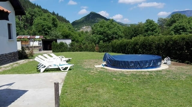 Къща за гости с басейн и механа "Тушеви" - гр. Вършец, град Вършец | Почивка на Планина - снимка 4
