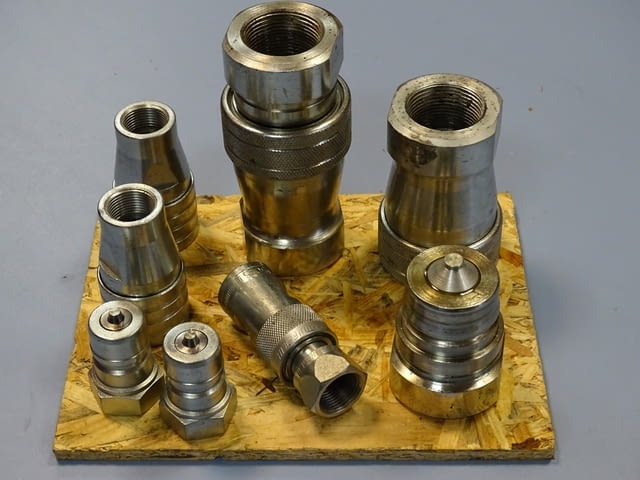 Хидравлична бърза връзка PIONEER 3/4, 1 1/4, 315 bar, city of Plovdiv | Industrial Equipment - снимка 1