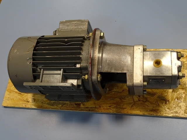 Хидроагрегат с хидравлична помпа ORSTA TGL 37069, град Пловдив | Машини / Съоръжения - снимка 8