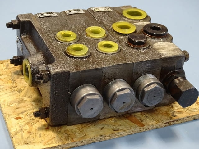 Хидравличен разпределител за мотокар 346-РК4, град Пловдив | Промишлено Оборудване - снимка 4