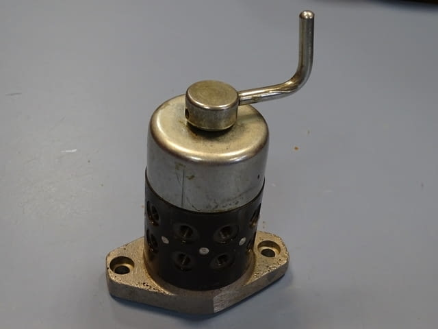 Смазочна импулсна хидравлична помпа DERN 9 позиции, city of Plovdiv | Industrial Equipment - снимка 1