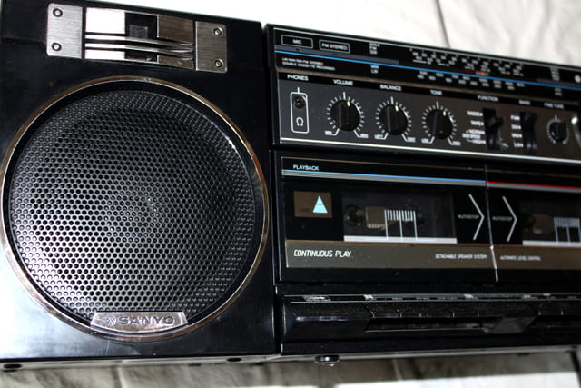 Радио касетофон SANYO M W170L JVC, Mini Hi-Fi, 19 W - град София | Аудиосистеми - снимка 1
