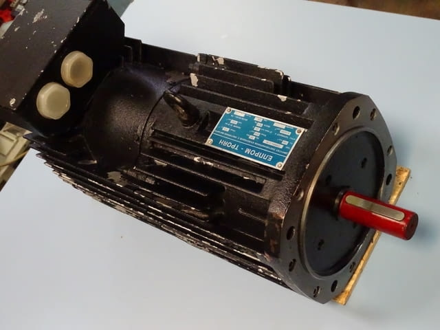 Двигател постояннотоков Елпром-Троян 23МВН-2-М, град Пловдив | Промишлено Оборудване - снимка 2