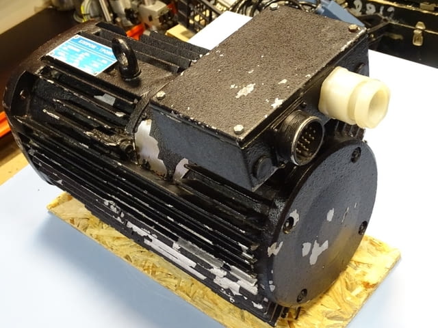 Двигател постояннотоков Елпром-Троян 23МВН-2-М, град Пловдив | Промишлено Оборудване - снимка 6