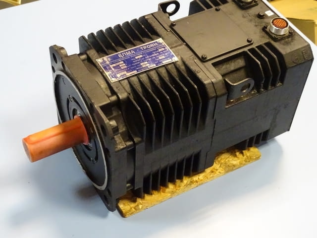 Ел. двигател постояннотоков Елпром-Троян 2 МТА 100V, city of Plovdiv | Industrial Equipment - снимка 1