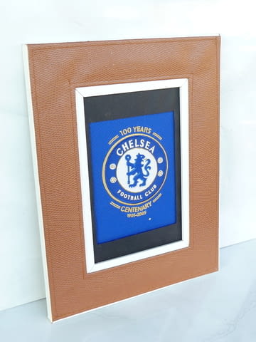 Chelsea емблема в рамка фенове на Премиършип фен 100 години, град Радомир - снимка 2