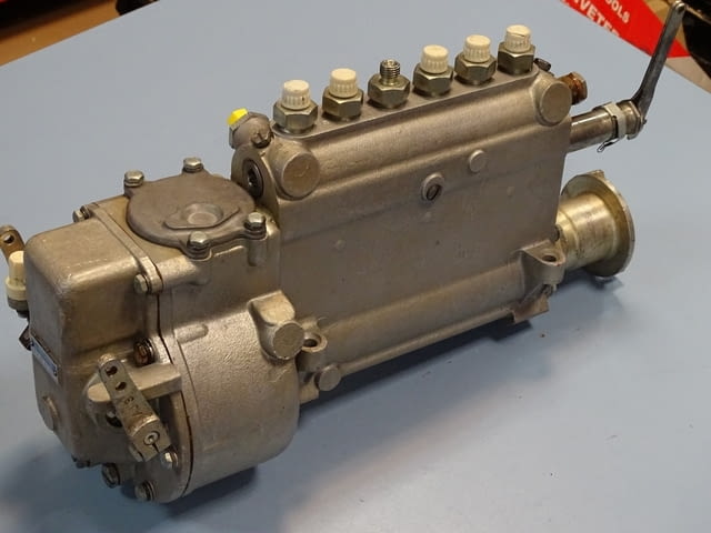 Горивно нагнетателна помпа MOTORPAL PV6A9P115g2762 R PRAGA V3S - снимка 9