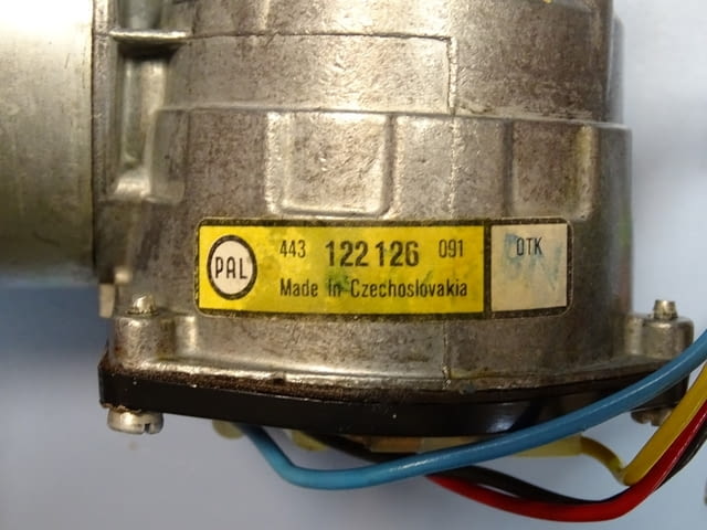 Мотор редуктор PAL 443 122 092 071 Front Windscreen Wiper Motor 12VDC - снимка 7