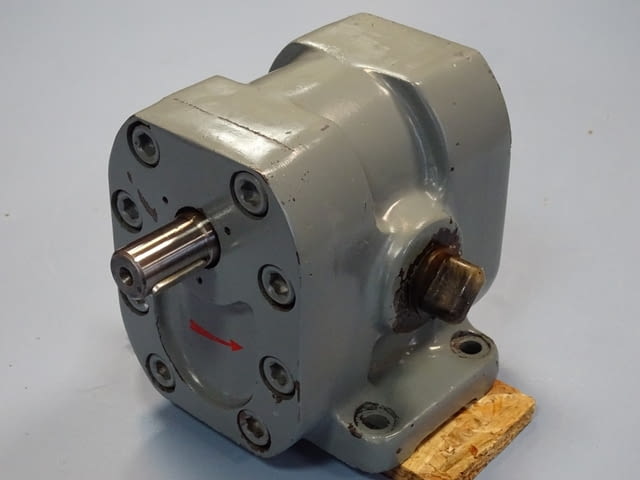 Хидравлична помпа Г11-23А 25L/min 1450min-1, city of Plovdiv | Industrial Equipment - снимка 1