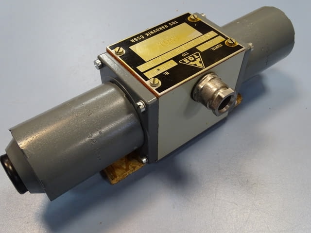 Хидравличен разпределител TOS RSE1 102K14/024S B-1 24VDC solenoid hidraulie valve - снимка 3