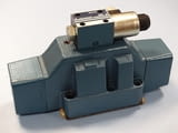 Хидравличен разпределител Bosch 0810 010 952, 0810 091 404 96VDC directional control valve