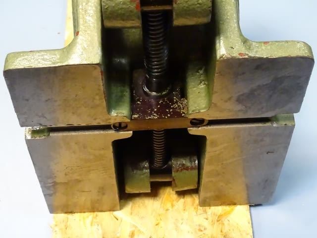 Тръбно менгеме TOS ф120 mm L-160 mm - град Пловдив | Промишлено Оборудване - снимка 7