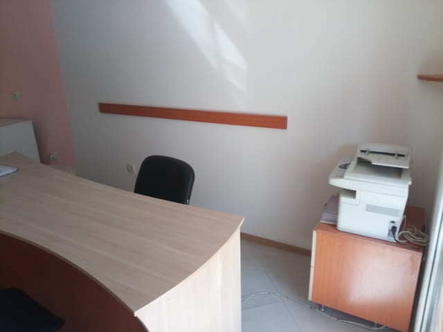 Офис под наем в Кършияка 1-стаен, 21 м2, Тухла - град Пловдив | Офиси - снимка 3