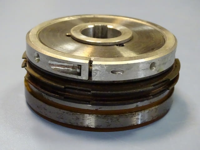 Съединител електромагнитен Dessau 4KL 2.5 multi-disc electromagnetic clutch - снимка 3