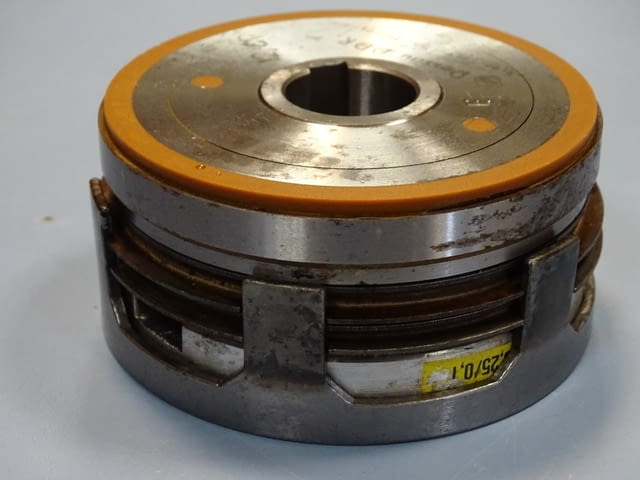 Съединител електромагнитен Dessau 4KL 2.5 multi-disc electromagnetic clutch - снимка 10