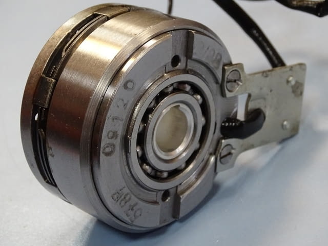 Съединител електромагнитен Dessau KLDO 0.63 24VDC electromagnetic clutch - снимка 3