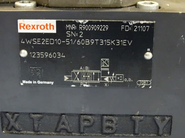 Серво клапан Rexroth 4WSE2ED10-51/60B9T315K31EV directional servo valve - снимка 3