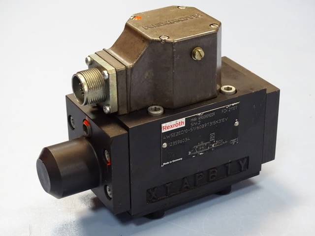 Серво клапан Rexroth 4WSE2ED10-51/60B9T315K31EV directional servo valve - снимка 10