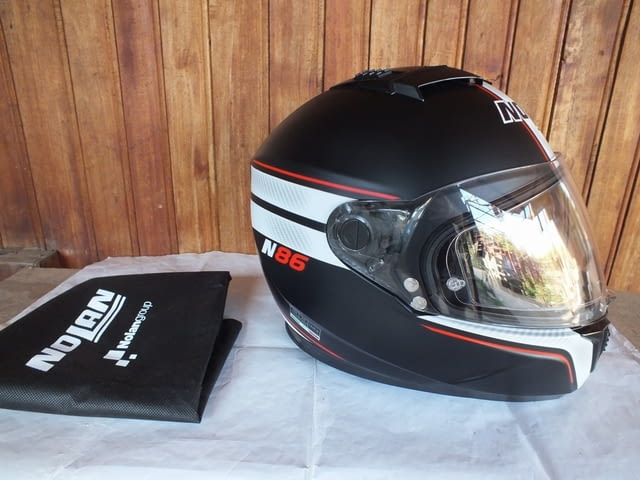 Nolan N86 шлем каска за мотор с тъмни очила, град Левски | Аксесоари / Консумативи - снимка 1