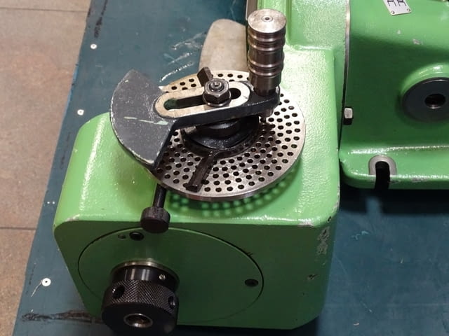 Приспособление за спирално фрезоване Deckel typ2235 Deckel spiral milling attachment gear boxes FP-1 - снимка 9