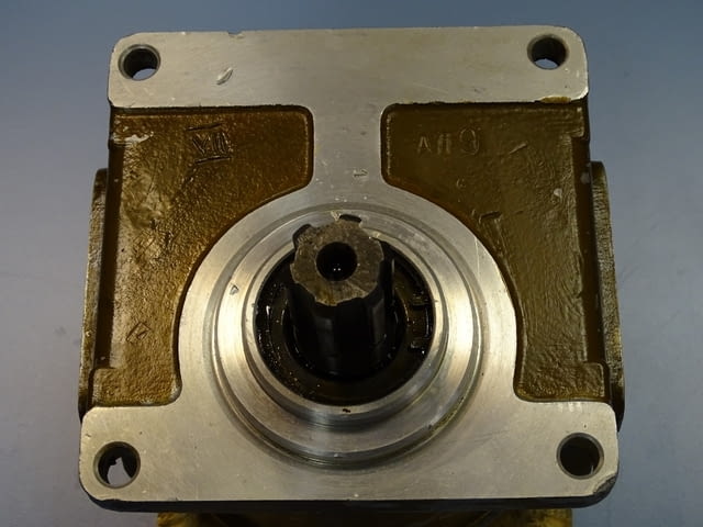 Хидравлична помпа НШ 67 Л, 140 Bar, 96 L/min, град Пловдив | Промишлено Оборудване - снимка 4