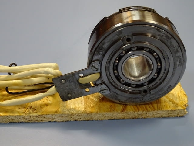 Съединител електро-магнитен Dessau KLDO 2.5 24V electromagnetic clutch - снимка 2