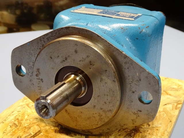Хидравличен мотор ABEX Denison M1C 052 1N 00A102 Hydraulic vane motor - снимка 7