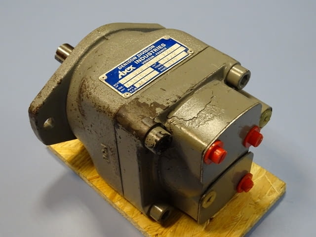 Хидравличен мотор ABEX Denison M1C 052 21N00 V280 Hydraulic vane motor - снимка 1